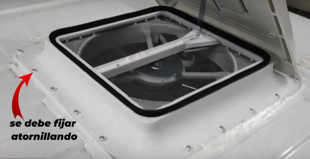 claraboya furgoneta fijacion